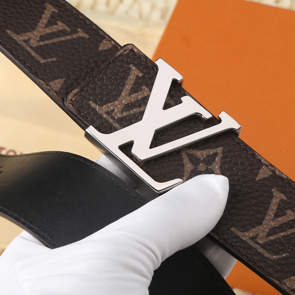 激安ルイヴィトンベルト背面デザイン